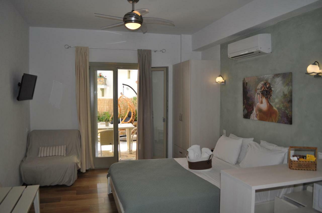 Studios Yalos Chorefton Exterior photo